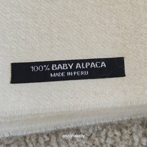 NWOT 100% Baby Alpaca Ivory Scarf Fringe - Picture 2 of 9
